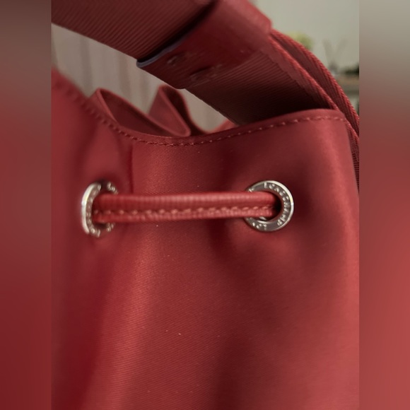 Authentic Longchamp Le Pliage Neo Bucket Bag - Picture 4 of 7